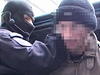 Policie v souvislosti s krádeí Arbeit macht frei v Osvtimi zadrela pt mu.